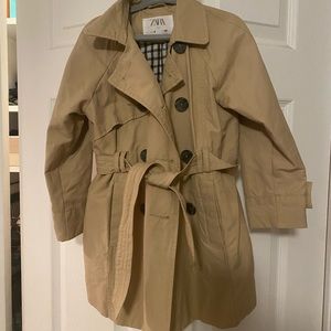 Zara Kids Trench Coat Size 5 (110 CM)